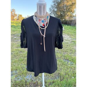 A Love Story XL Lace Sleeved Black Top